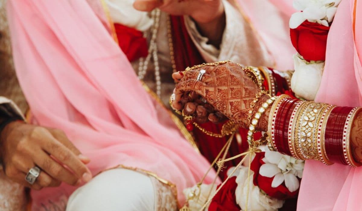 Describe a Wedding Ceremony You Attended: IELTS Cue Card