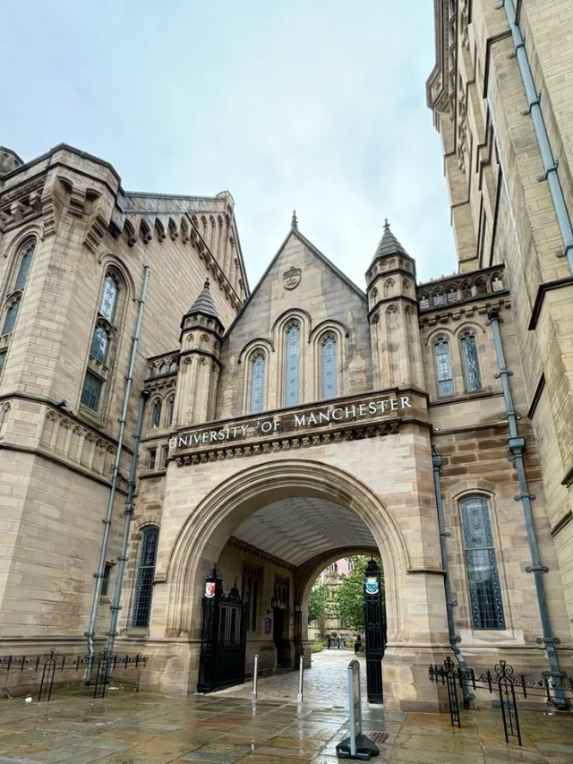 5 Best Universities in the UK for Masters